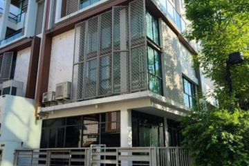 7 Bedroom Office for rent in Chong Nonsi, Bangkok