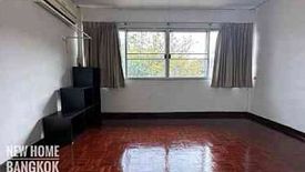 2 Bedroom Townhouse for rent in Langsuan, Bangkok near BTS Ploen Chit