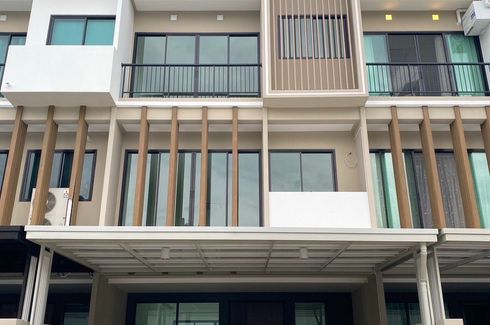 3 Bedroom Townhouse for sale in Bang Khun Si, Bangkok near MRT Fai Chai