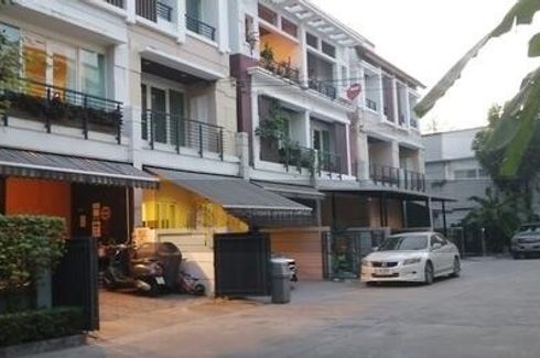 3 Bedroom House for rent in Wang Thonglang, Bangkok