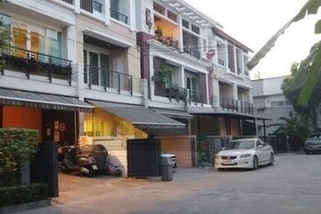 3 Bedroom House for rent in Wang Thonglang, Bangkok