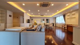 3 Bedroom Condo for rent in D.S. Tower 1 Sukhumvit 33, Khlong Tan Nuea, Bangkok near BTS Phrom Phong