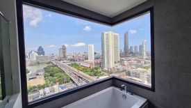 2 Bedroom Condo for sale in Urbano Absolute Sathon - Taksin, Khlong Ton Sai, Bangkok near BTS Krung Thon Buri