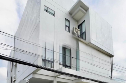 8 Bedroom House for sale in Bang Na, Bangkok near BTS Udom Suk