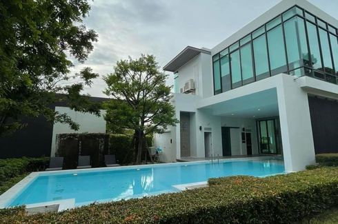 3 Bedroom Townhouse for rent in Dokmai, Bangkok