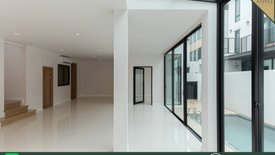 4 Bedroom House for sale in Phra Khanong Nuea, Bangkok near BTS On Nut