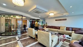 4 Bedroom Condo for sale in Baan Sathorn, Thung Maha Mek, Bangkok near MRT Lumpini