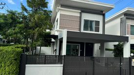 3 Bedroom House for sale in Surasak, Chonburi