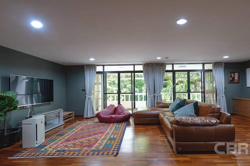 3 Bedroom Condo for sale in Khlong Tan Nuea, Bangkok