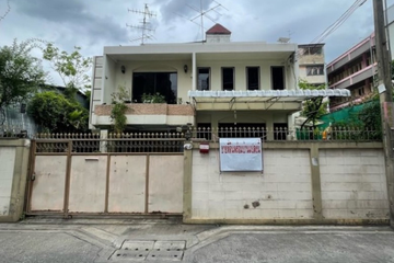 3 Bedroom House for sale in Thanon Phetchaburi, Bangkok near MRT Yommarat