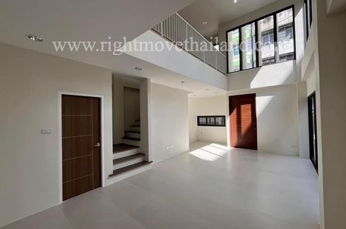 3 Bedroom Commercial for Sale or Rent in Lat Phrao, Bangkok