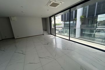 Office for sale in 201 Avenue, Wang Thonglang, Bangkok