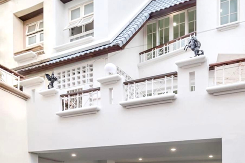 6 Bedroom Townhouse for Sale or Rent in Bussarakam Place, Chom Phon, Bangkok near MRT Ratchadaphisek