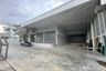 Warehouse / Factory for rent in Lam Pla Thio, Bangkok
