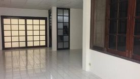 3 Bedroom Office for rent in Phra Khanong, Bangkok near BTS Thong Lo