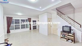 3 Bedroom Townhouse for sale in Prachathipat, Pathum Thani