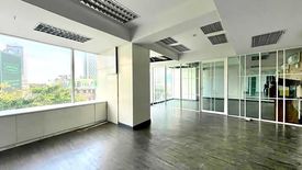 Office for rent in Silom, Bangkok near BTS Saphan Taksin