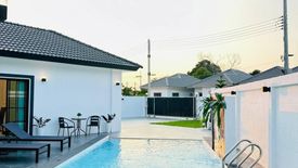 4 Bedroom House for sale in Na Kluea, Chonburi