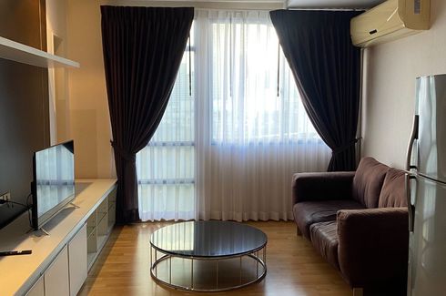 1 Bedroom Condo for rent in Nantiruj Tower, Khlong Toei, Bangkok near BTS Asoke