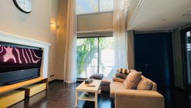 3 Bedroom House for rent in Phra Khanong Nuea, Bangkok