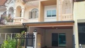 2 Bedroom Townhouse for sale in Tha Raeng, Bangkok