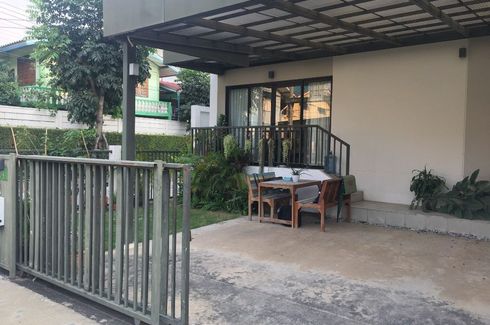 3 Bedroom Townhouse for rent in Saphan Sung, Bangkok