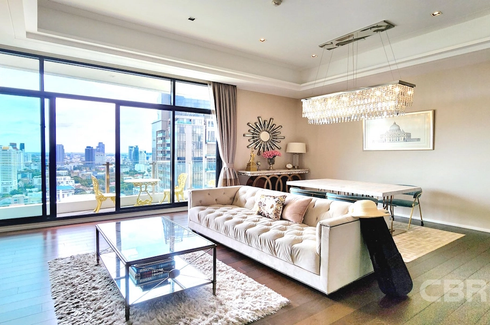 3 Bedroom Condo for sale in The Diplomat 39, Khlong Tan Nuea, Bangkok near BTS Phrom Phong