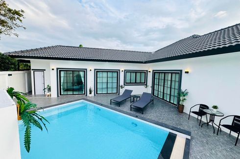 4 Bedroom House for sale in Rattanakorn Village 18, Na Kluea, Chonburi