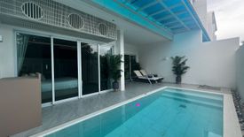 2 Bedroom Condo for sale in Rawai, Phuket