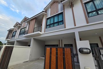 3 Bedroom Townhouse for sale in Nong Prue, Chonburi