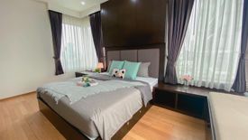 2 Bedroom Condo for sale in The Emporio Place, Khlong Tan, Bangkok near BTS Phrom Phong