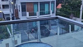 7 Bedroom House for Sale or Rent in Dokmai, Bangkok