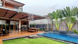 5 Bedroom House for sale in Phra Khanong Nuea, Bangkok near BTS Phra Khanong