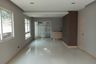 Townhouse for sale in Tha Raeng, Bangkok near MRT Vatcharaphon