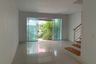 Townhouse for sale in Bang Chak, Bangkok