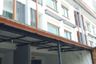 Townhouse for sale in Grandity Suvarnabhumi, Thap Yao, Bangkok