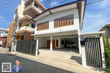 3 Bedroom House for rent in Bang Chak, Bangkok near BTS Bang Chak