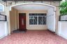 Townhouse for sale in Dokmai, Bangkok