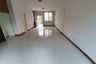 Townhouse for sale in Tha Kham, Bangkok