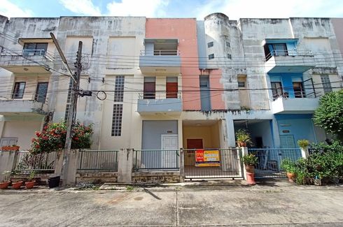 Townhouse for sale in Khlong Chaokhun Sing, Bangkok near MRT Lat Phrao 83