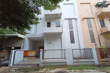Townhouse for sale in Khlong Chaokhun Sing, Bangkok near MRT Lat Phrao 83