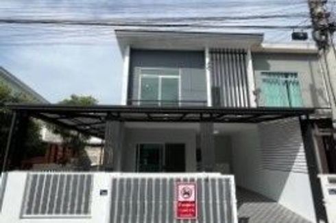 3 Bedroom Townhouse for sale in Khlong Song, Pathum Thani