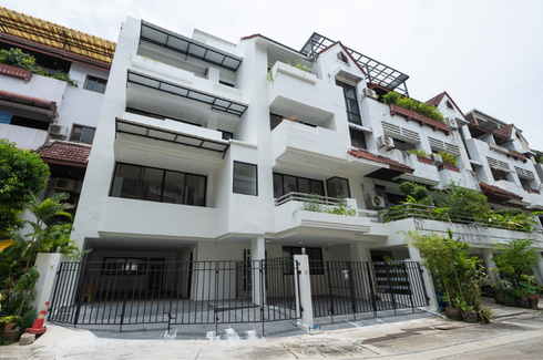 8 Bedroom House for sale in Chong Nonsi, Bangkok