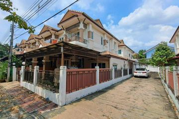 3 Bedroom Townhouse for sale in Bang Khanun, Nonthaburi