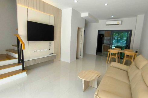 3 Bedroom Townhouse for sale in Bang Mot, Bangkok