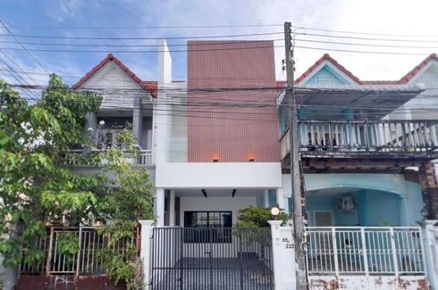 3 Bedroom Townhouse for sale in Wichit, Phuket