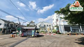 3 Bedroom Townhouse for sale in Nawamin, Bangkok