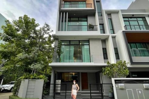 3 Bedroom House for sale in Saphan Sung, Bangkok