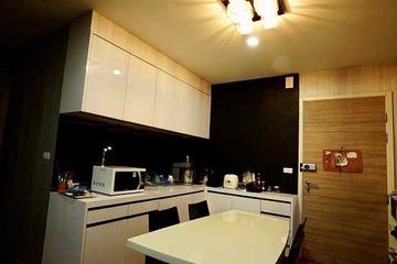 2 Bedroom Condo for sale in Hive Taksin, Khlong Ton Sai, Bangkok near BTS Wongwian Yai