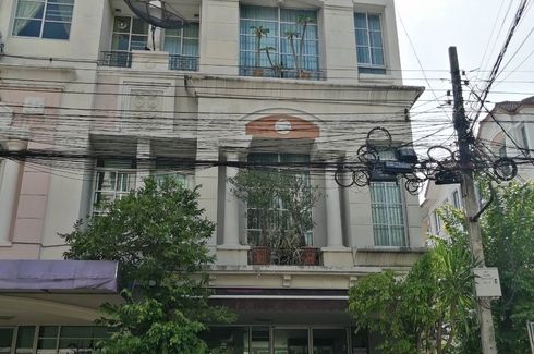 3 Bedroom Townhouse for rent in Wang Thonglang, Bangkok near MRT Lat Phrao 83